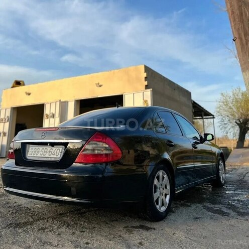 Mercedes E 220 d 2002, 438,258 km - 2.2 l - Beyləqan