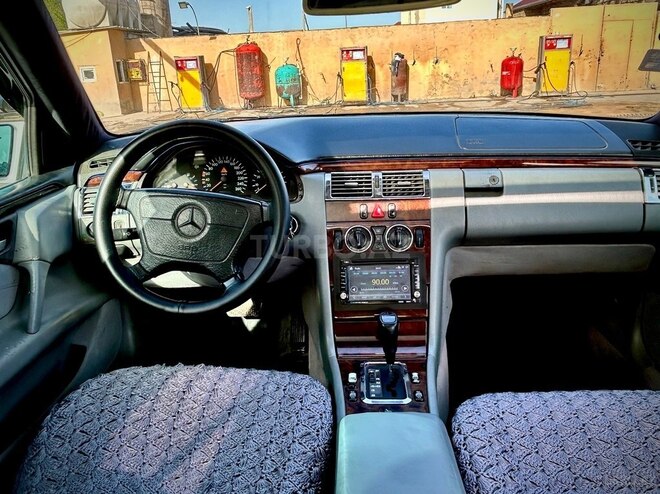 Mercedes E 280 1997, 350,000 km - 2.8 l - Bakı