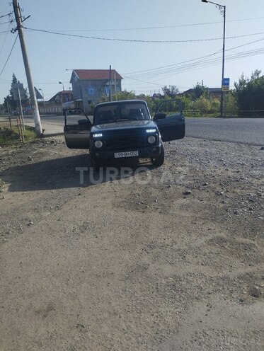 LADA (VAZ) Niva 2014, 110,000 km - 1.7 л - Astara