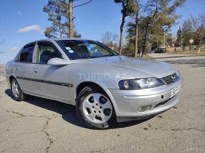 Opel Vectra 1998, 250,000 km - 2.0 l - Quba