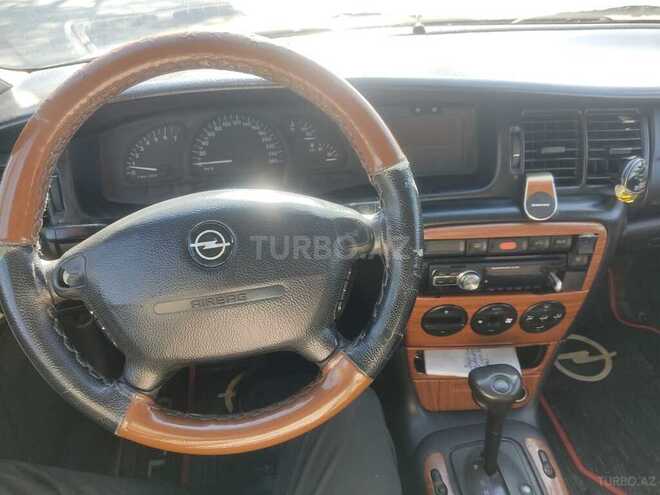 Opel Vectra 1998, 250,000 km - 2.0 l - Quba