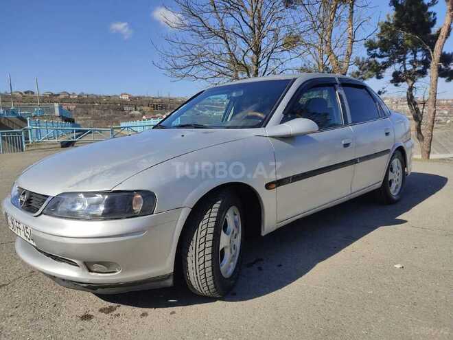 Opel Vectra 1998, 250,000 km - 2.0 l - Quba
