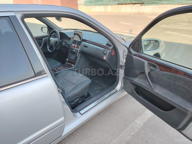 Mercedes E 270 2000, 808,000 km - 2.7 l - Bakı