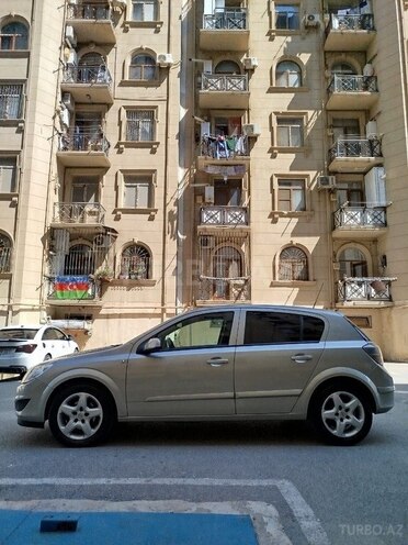 Opel Astra 2009, 240,000 km - 1.3 l - Bakı