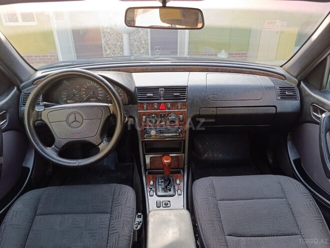 Mercedes C 180 1997, 396,505 km - 1.8 l - Qazax