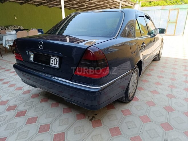 Mercedes C 180 1997, 396,505 km - 1.8 l - Qazax