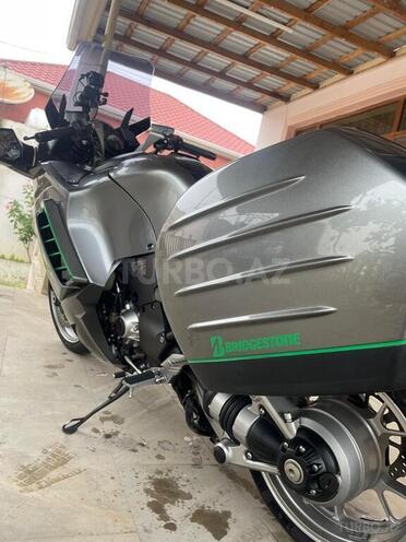 Kawasaki 1400 GTR-5