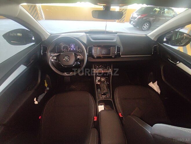 Skoda Karoq 2022, 22,000 km - 1.6 l - Bakı