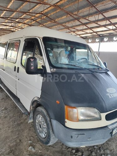 Ford Transit 1994, 500,000 km - 2.5 l - Salyan