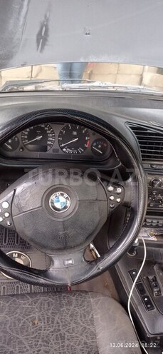 BMW 320 1992, 355,550 km - 2.0 l - Masallı