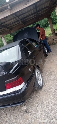 BMW 320 1992, 355,550 km - 2.0 l - Masallı