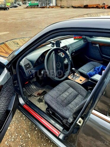 Mercedes C 220 1994, 365,000 km - 2.2 l - Sumqayıt