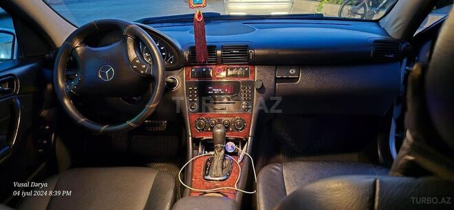 Mercedes  2005, 258,000 km - 2.6 l - Bakı