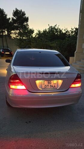 Mercedes  2005, 258,000 km - 2.6 l - Bakı