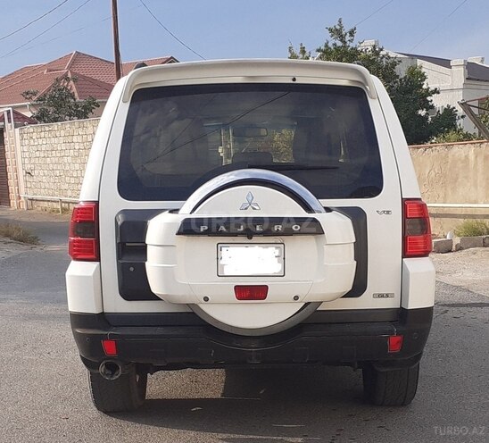 Mitsubishi Pajero 2007, 235,000 km - 3.0 l - Bakı