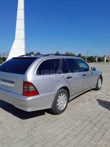 Mercedes C 200 2000, 303,620 km - 2.0 l - Xaçmaz