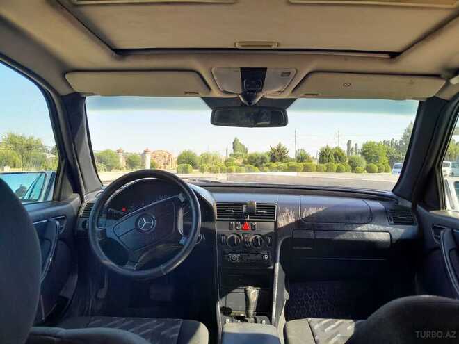 Mercedes C 200 2000, 303,620 km - 2.0 l - Xaçmaz
