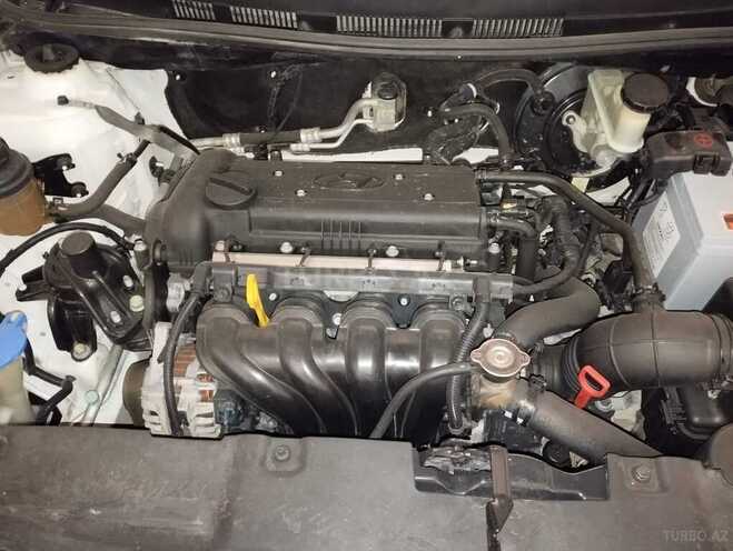 Hyundai Accent 2013, 415,000 km - 1.6 l - Bakı