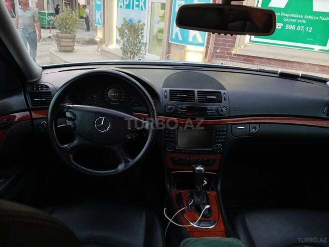 Mercedes E 220 d 2006, 268,000 km - 2.2 l - Bakı