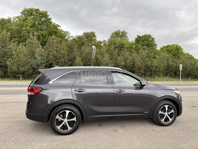 Kia Sorento 2015, 185,000 km - 2.0 l - Qusar