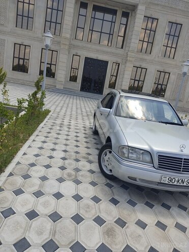 Mercedes C 180 1995, 400,000 km - 1.8 l - Saatlı