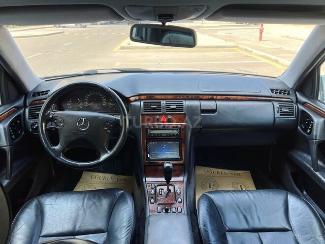 Mercedes E 240 2001, 245,000 km - 2.6 l - Salyan