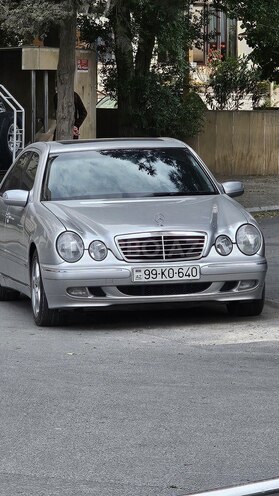Mercedes E 240 2000, 310,000 km - 2.4 l - Bakı