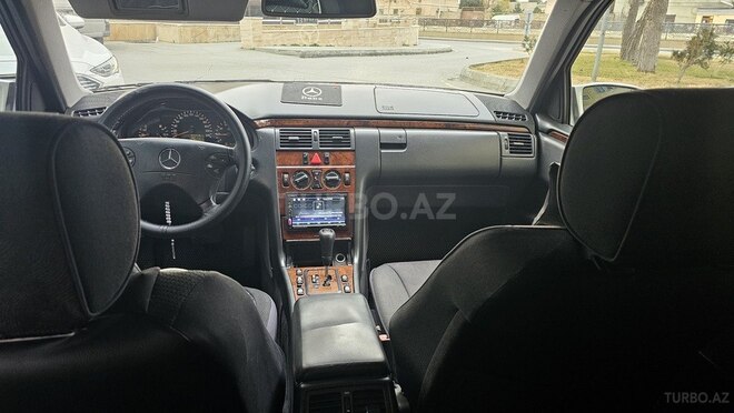 Mercedes E 240 2000, 310,000 km - 2.4 l - Bakı