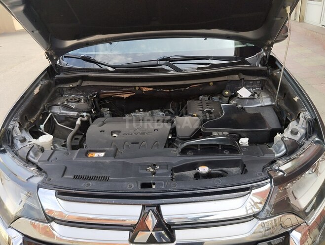 Mitsubishi Outlander 2016, 202,000 km - 2.4 l - Bakı