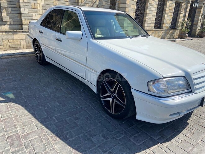 Mercedes C 230 1997, 231,401 km - 2.3 l - Bakı