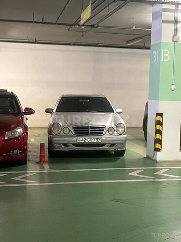 Mercedes E 220 2000, 241,555 km - 2.2 л - Bakı