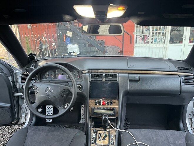 Mercedes E 220 2000, 241,555 km - 2.2 л - Bakı