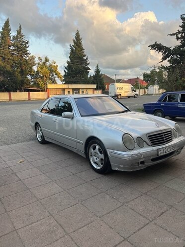 Mercedes E 220 2000, 241,555 km - 2.2 л - Bakı