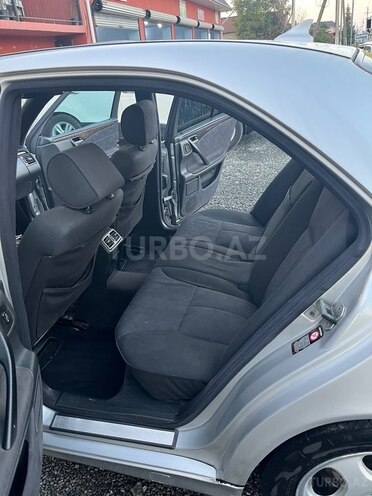 Mercedes E 220 2000, 241,555 km - 2.2 л - Bakı