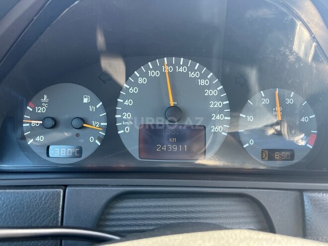 Mercedes E 220 2000, 241,555 km - 2.2 л - Bakı