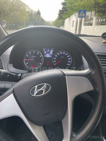 Hyundai Accent 2013, 162,500 km - 1.4 l - Qax