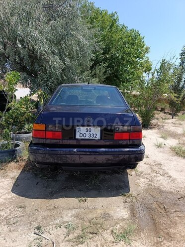 Volkswagen Vento 1997, 180,000 km - 2.0 l - Bakı