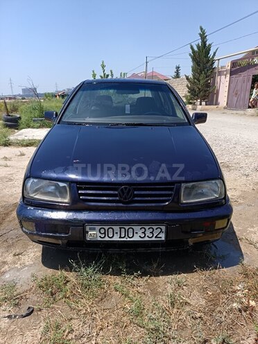 Volkswagen Vento 1997, 180,000 km - 2.0 l - Bakı