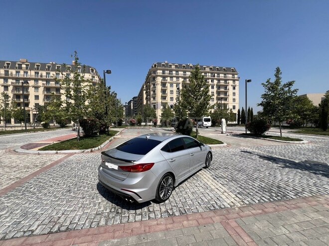 Hyundai Elantra 2016, 99,533 km - 1.6 l - Bakı