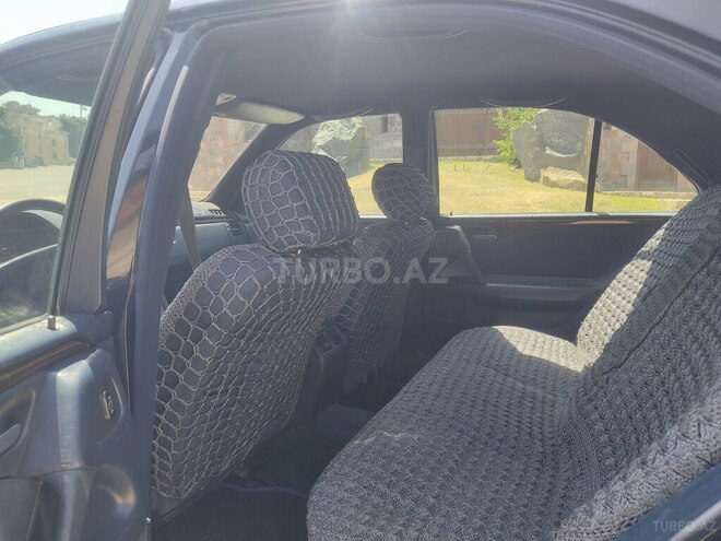 Mercedes E 250 1997, 471,500 km - 2.5 l - Tovuz
