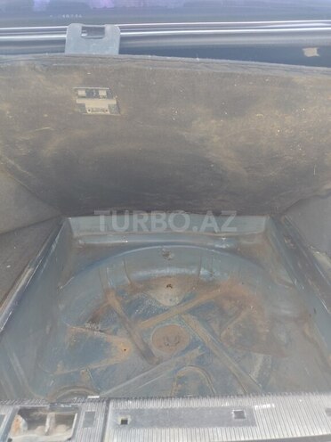 Mercedes E 250 1997, 471,500 km - 2.5 l - Tovuz