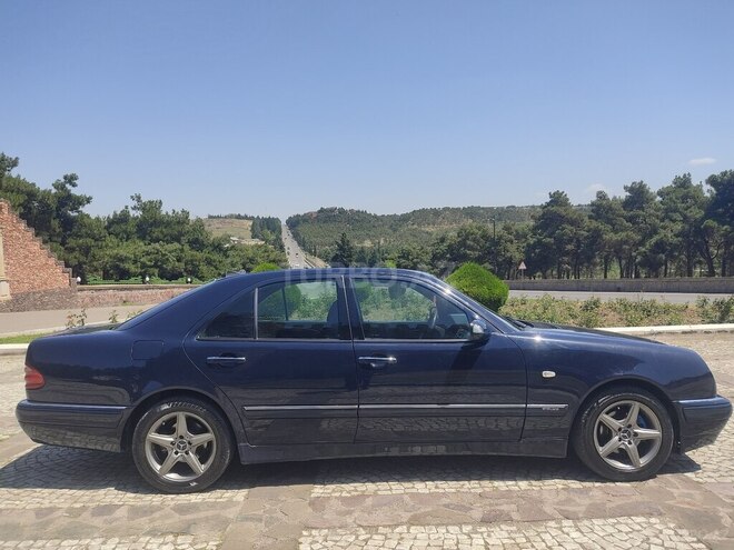 Mercedes E 250 1997, 471,500 km - 2.5 l - Tovuz