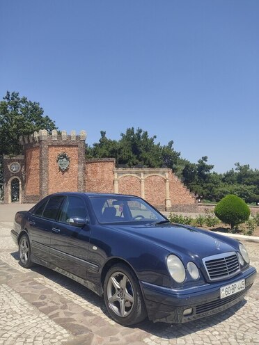 Mercedes E 250 1997, 471,500 km - 2.5 l - Tovuz