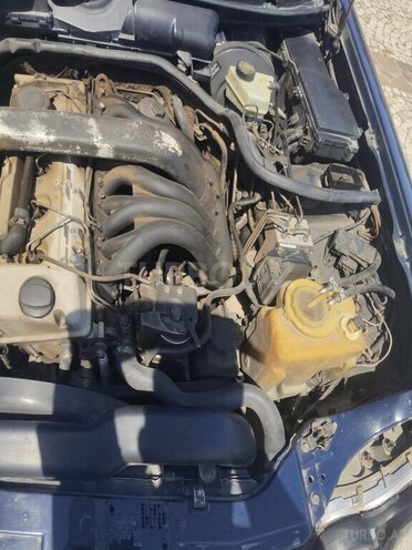 Mercedes E 250 1997, 471,500 km - 2.5 l - Tovuz