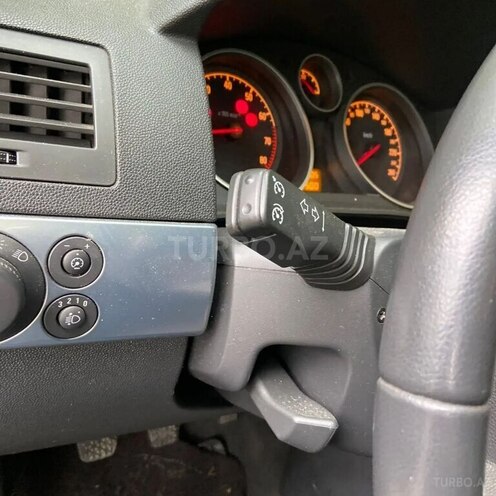 Opel Astra 2009, 184,258 km - 1.4 l - Ucar
