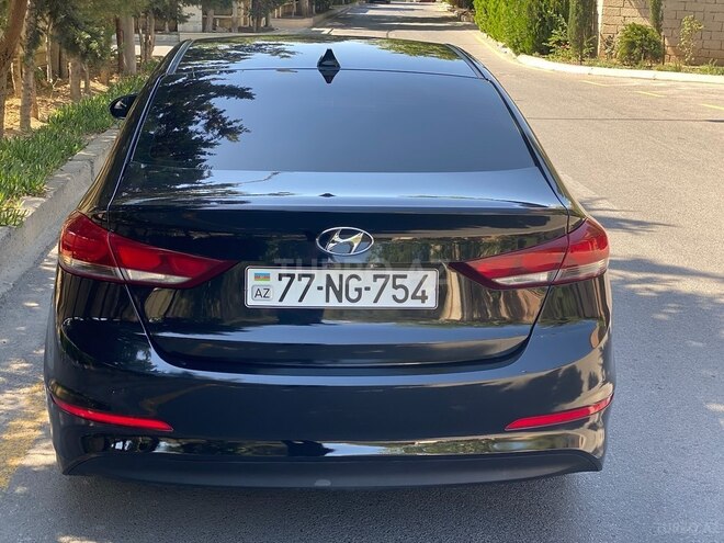 Hyundai Elantra 2016, 178,415 km - 2.0 l - Bakı