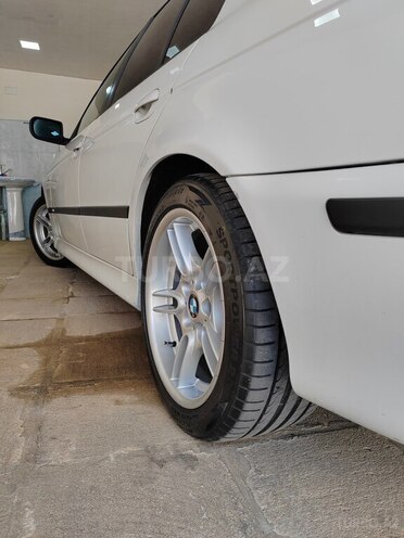 BMW 525 2001, 290,000 km - 2.5 l - Bakı
