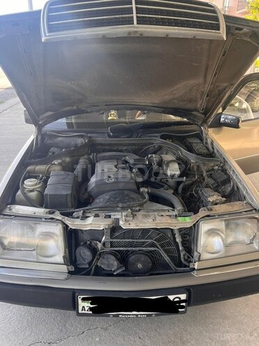 Mercedes E 200 1993, 362,323 km - 2.0 l - Bakı