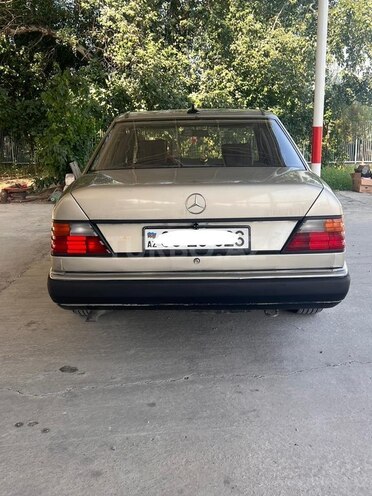Mercedes E 200 1993, 362,323 km - 2.0 l - Bakı