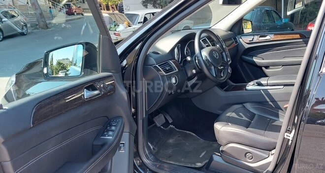 Mercedes ML 350 4MATIC 2015, 80,000 km - 3.5 l - Bakı